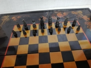 shakhmaty_vremen_sssr_vetnam_figury_iz_kosti_bujvola (4).jpg