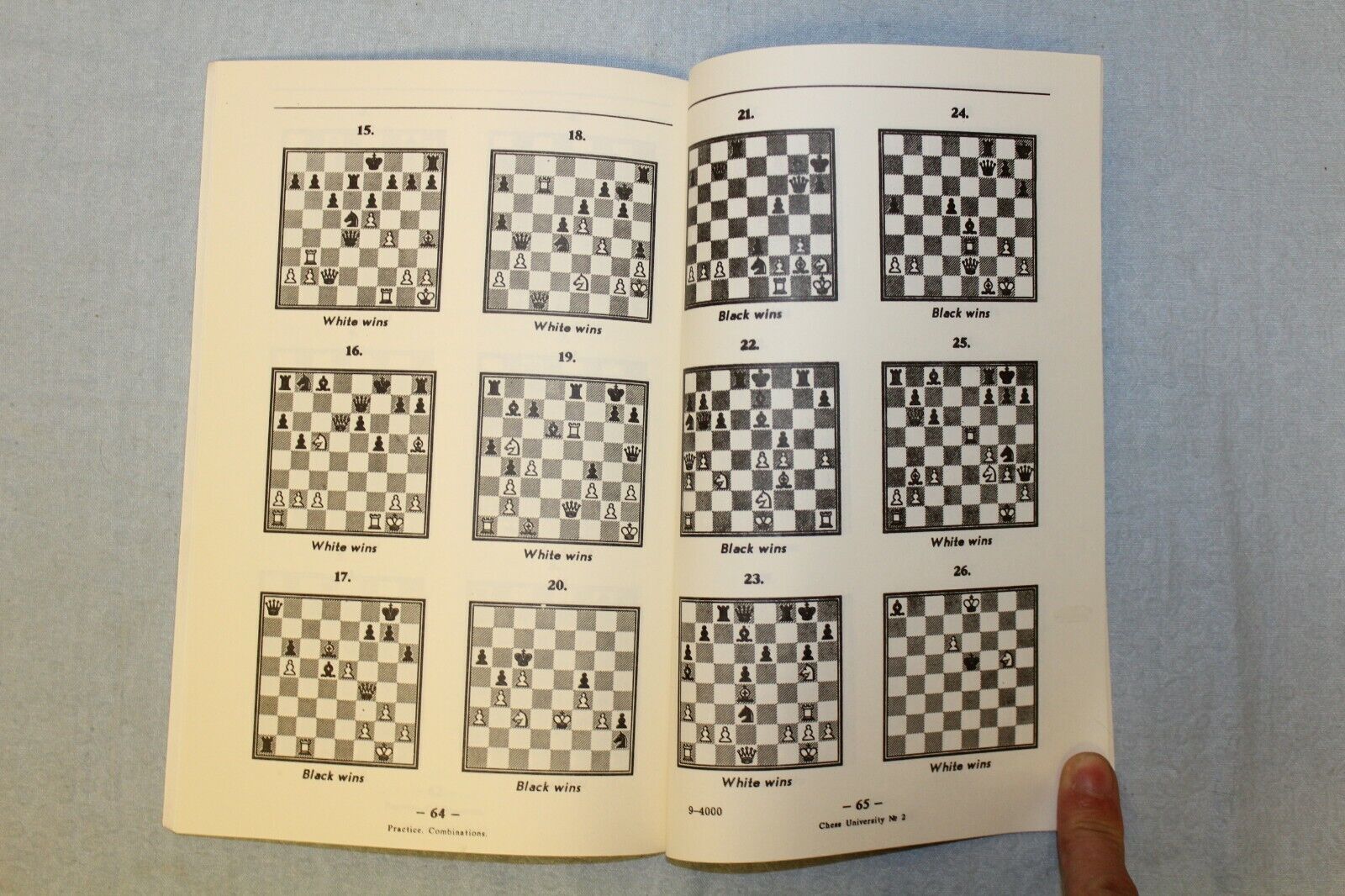 10679.2 Chess Tutorials: Schach Universitat 1 and Chess University 2. Kuzmin. 1993