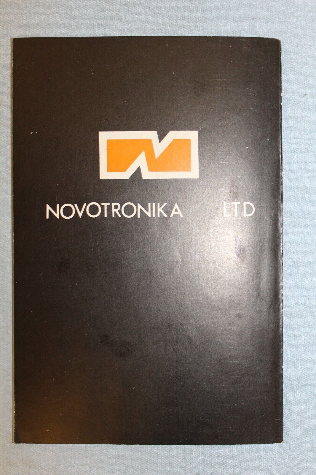 10679.2 Chess Tutorials: Schach Universitat 1 and Chess University 2. Kuzmin. 1993