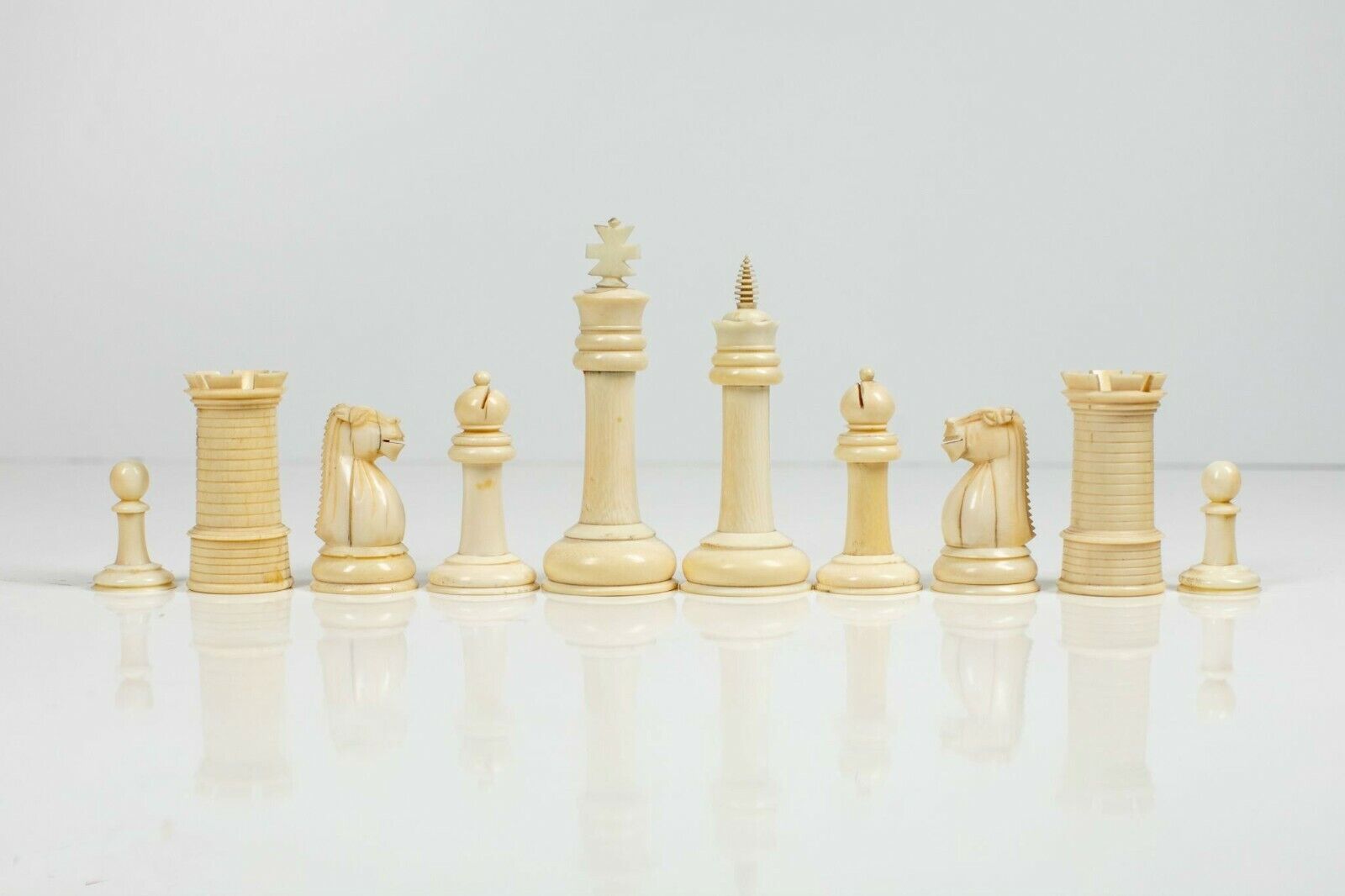 10791.Antique Chess Pieces Staunton Burma approx. 1880. Bone