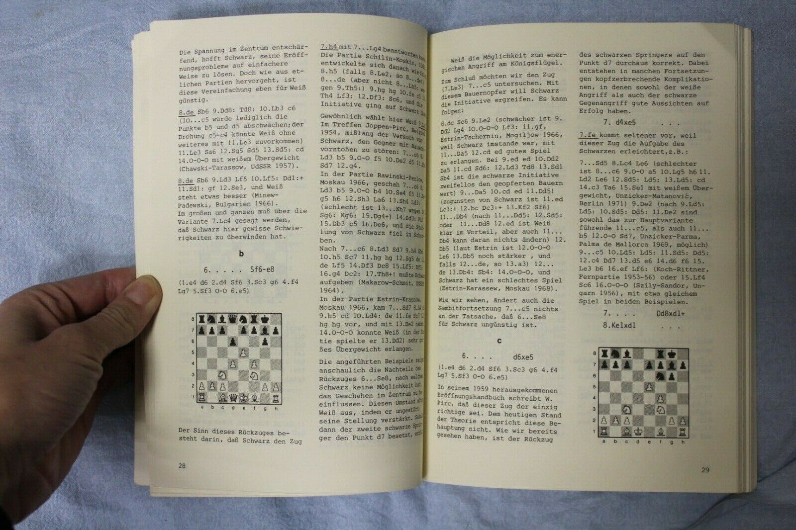 11120.Chess Book: signed Friedstein for Karpov, Pirc-Ufimzew Verteidingung, 1977