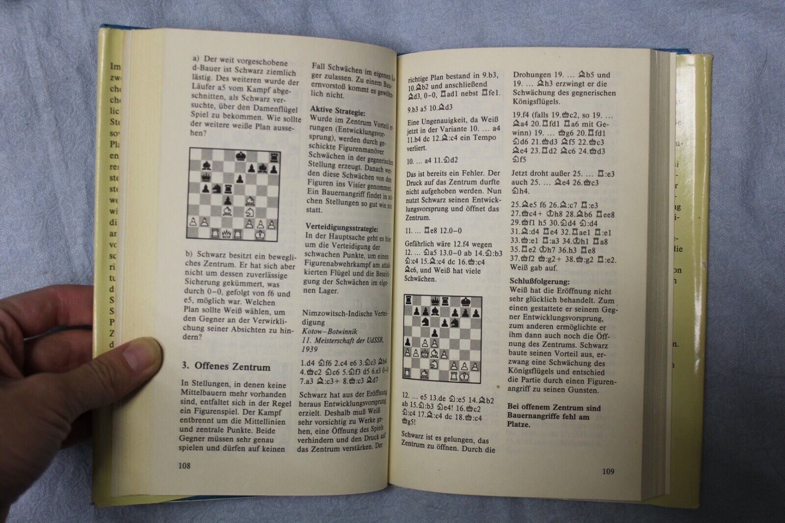 11127.Chess book: signed Verhovsky, Karpow, Mazukewitsch stellungsbeurteilung, 1986