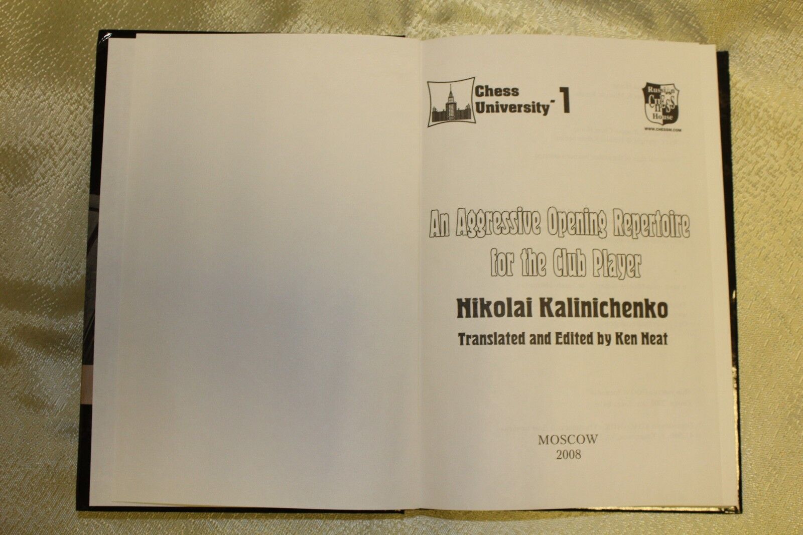 11139.Chess Books: Nikolai Kalinichenko An Aggresive And Positional Opening