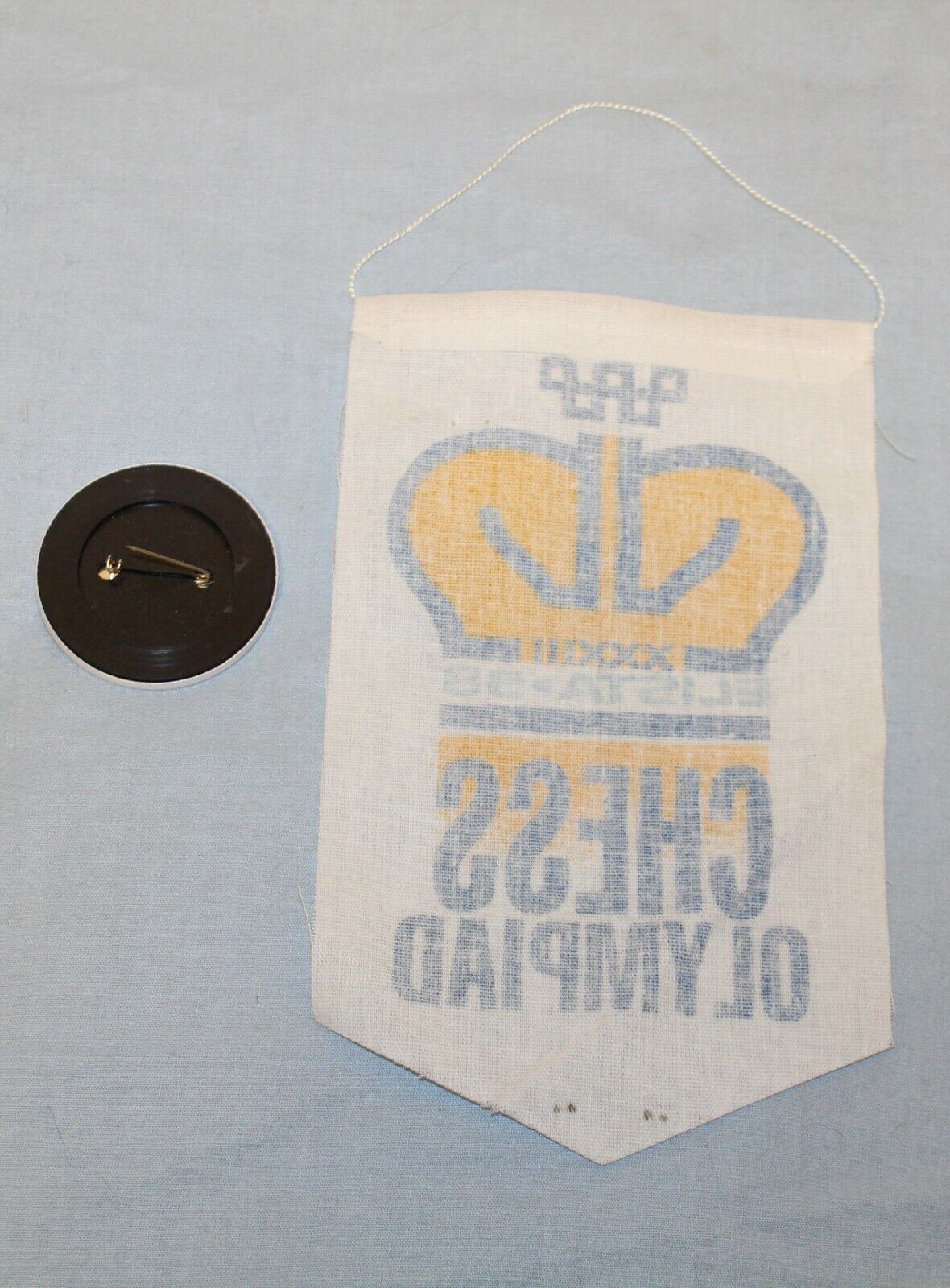 11222.Chess Set: pennant and pin of  3 Chess Olympiad in Elista 1998