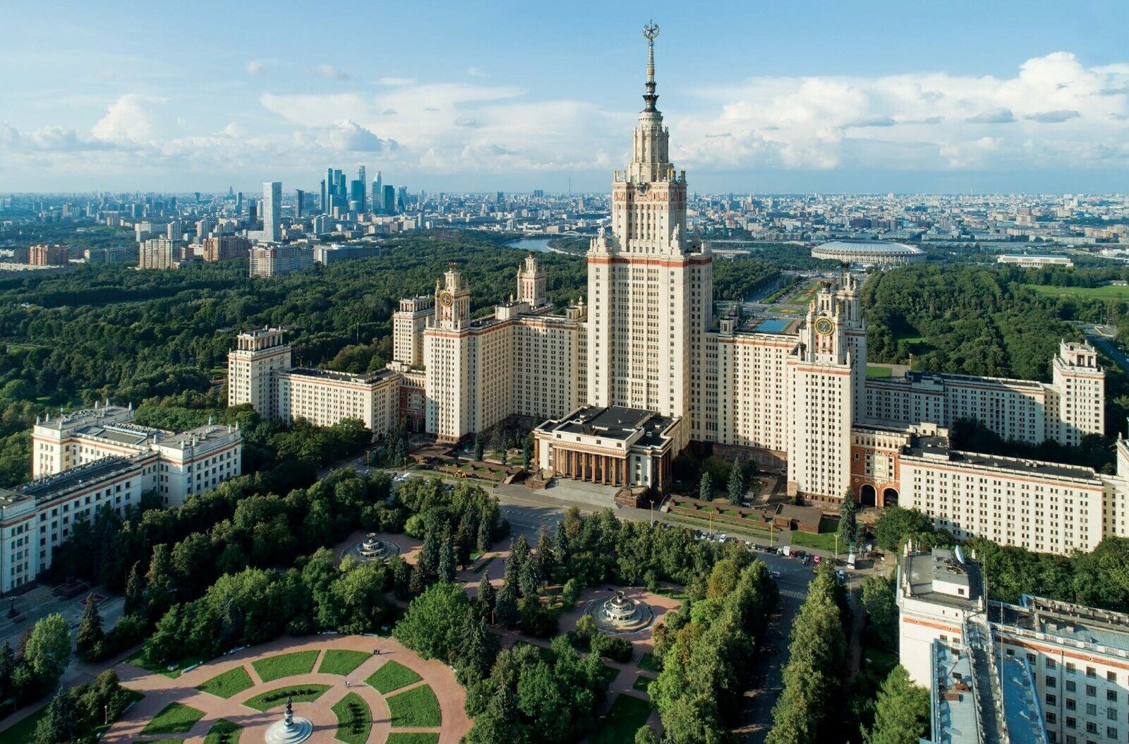 11391.Photo Album in English: Vaskin. Moscow. 2021. New exclusive photos. Coated paper