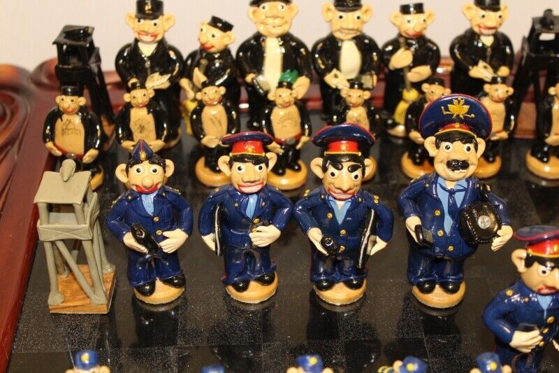 11441.Russian Bread Handmade Chess Set 6 Jailhouse: Police vs Prisoners