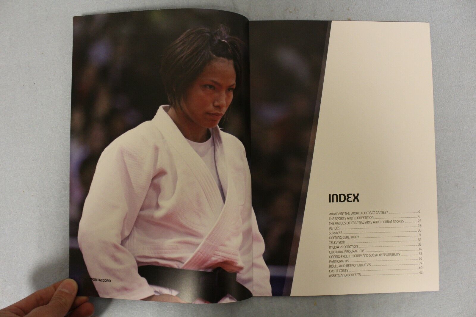 11652.Set of 5 Sportaccord International Federation Unite Magazines. Switzerland. 2014