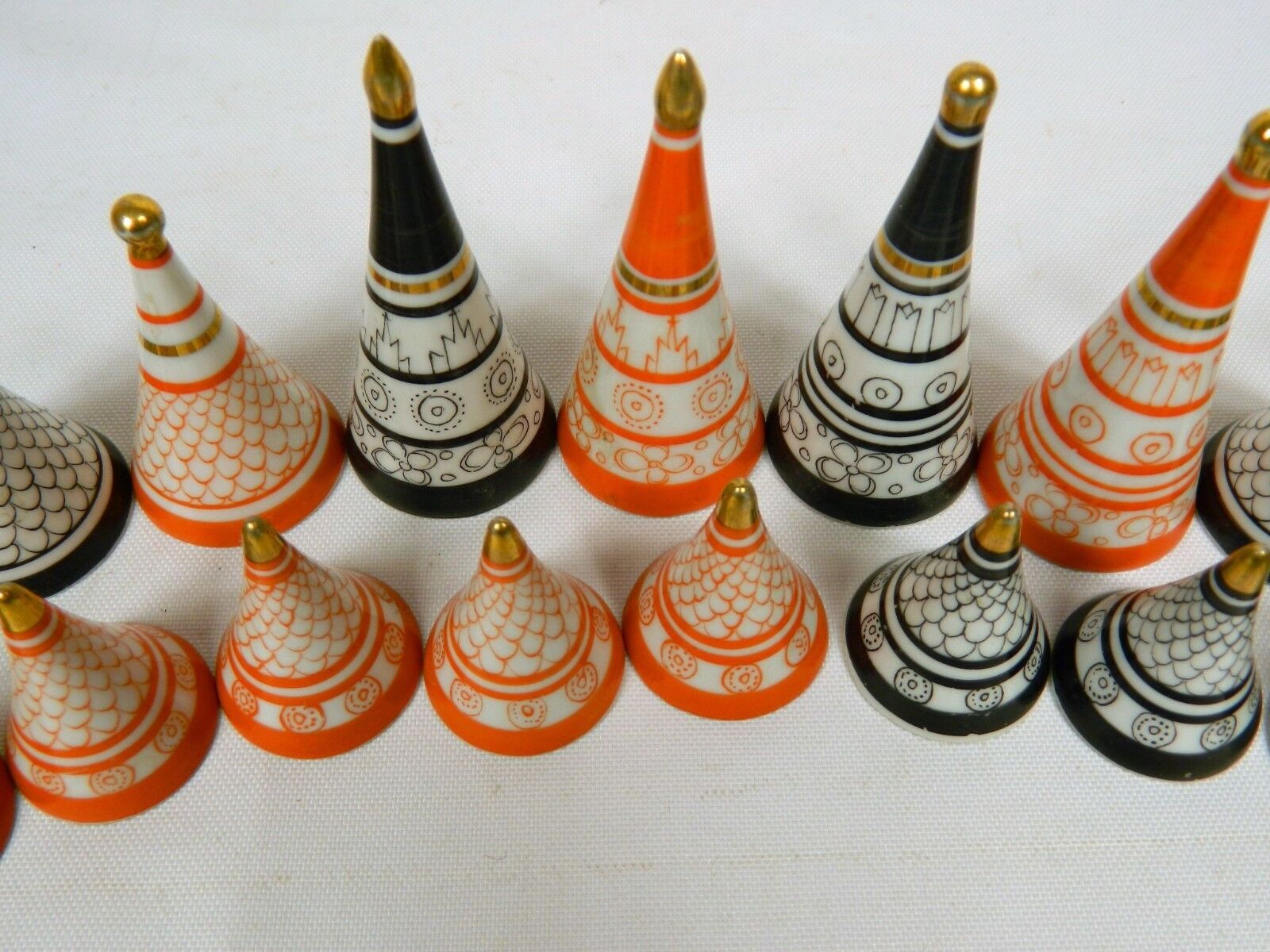11910.Unique Russian Ukrainian Porcelain Chess Pieces. Baranovka. 1970s